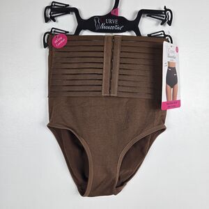 Curve‎ Necessities Women's Size Small Brown Mid Waist Brief Firm Control NWT